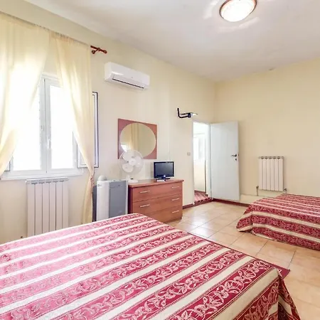 Buonarroti Alojamento de Acomodação e Pequeno-almoço 4*