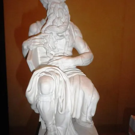 Bed & Breakfast Buonarroti Roma