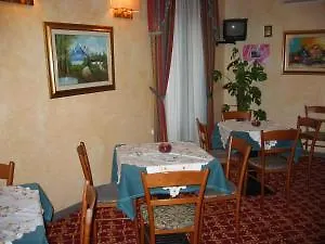 Buonarroti Frühstückspension 4*
