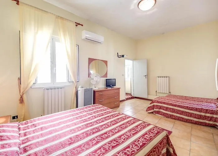 Buonarroti فندق مبيت وإفطار 4*